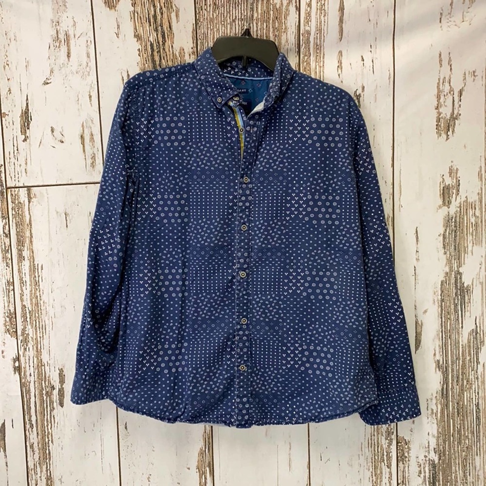 Men's Blue and White Geometrix N.Y. Shirt Size Med.